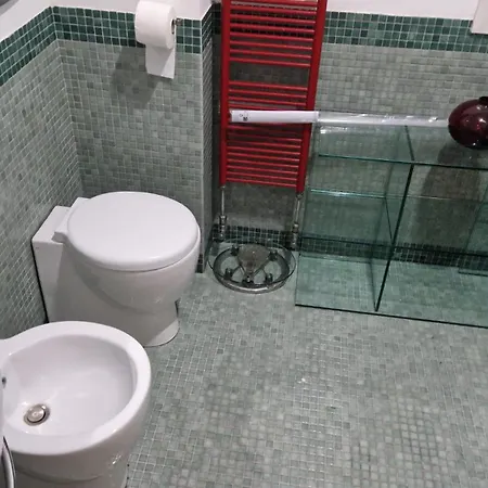 Appartement Via Tiburtina Vicino Universita E Stazione Intero Per La Tua Vacanza A